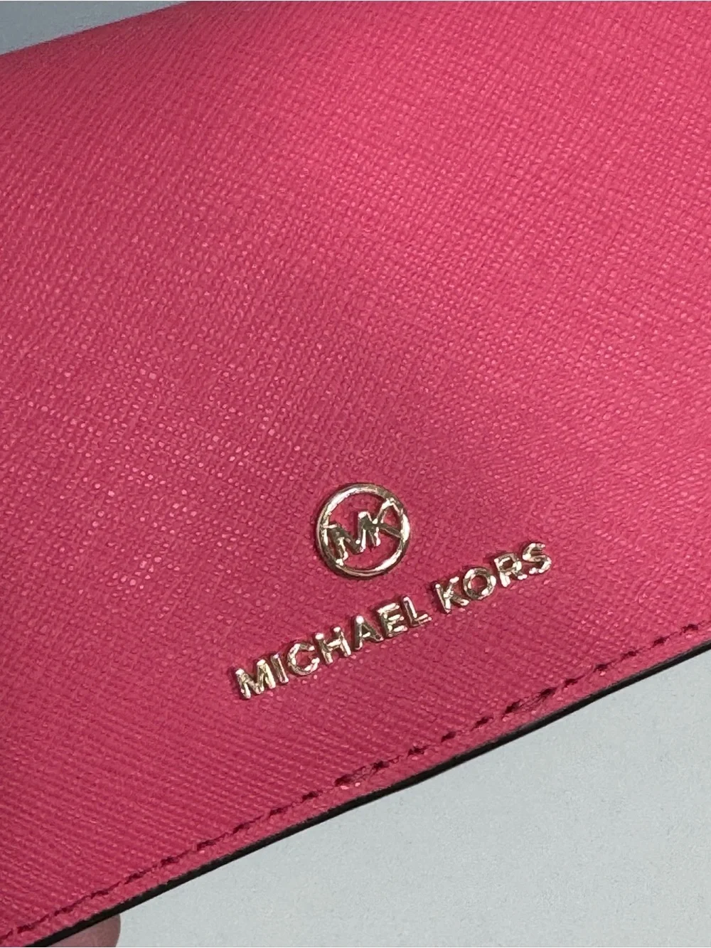 LIKE NEW! Michael Kors JetSet Travel Med Slim Saffiano Wallet in Hibiscus/Gold
